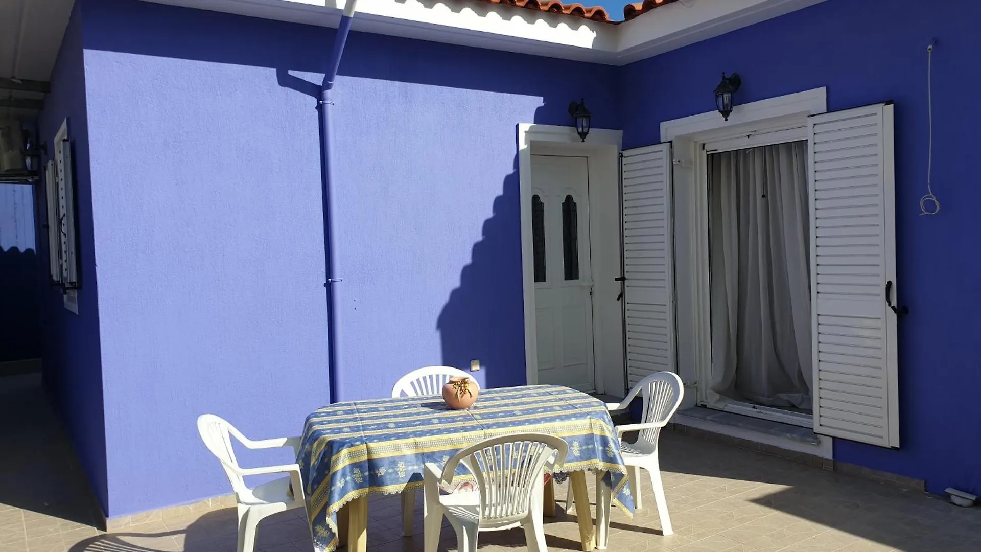 Vila The Ionian Blue House Fully Equipped 3Br House Andipáta 0*,  Řecko